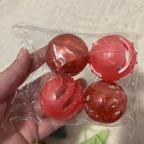 Lot of unused cat toys - Picture 8 of 10